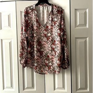 Ladies long sleeve top